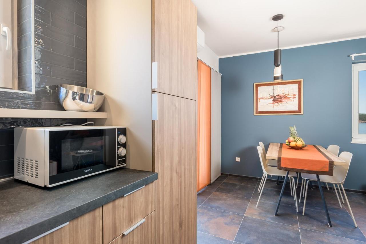 ורבניק Apartmani Heni מראה חיצוני תמונה